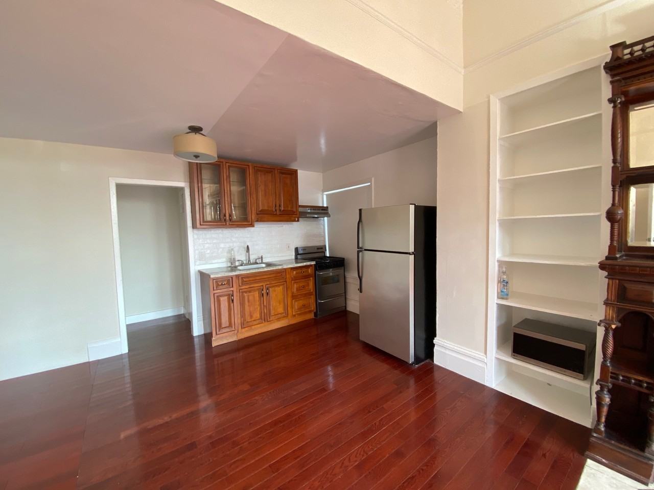 25 Baker Street - Photo 5 of 12