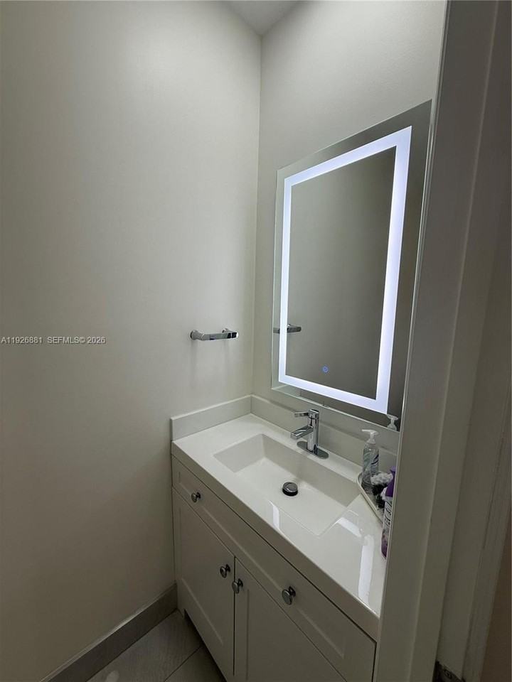 11128 W 32nd Ln #11128 - Photo 7 of 17