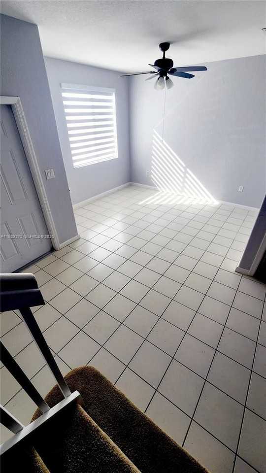 2715 Se 15th Pl #156 - Photo 5 of 20