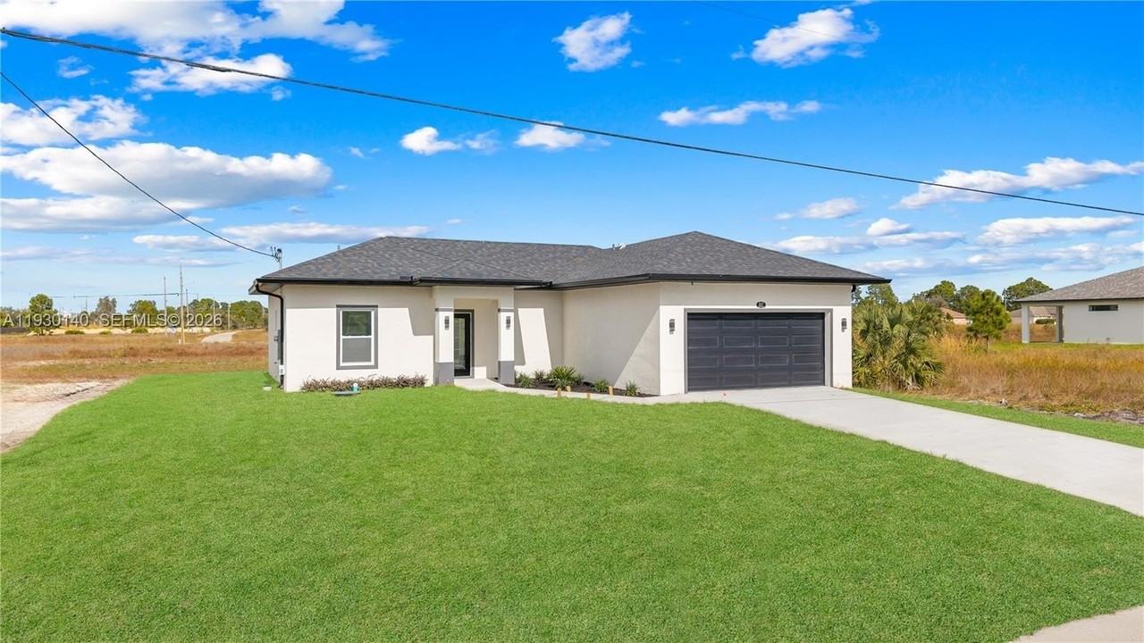 837 Colyer St E - Photo 5 of 26