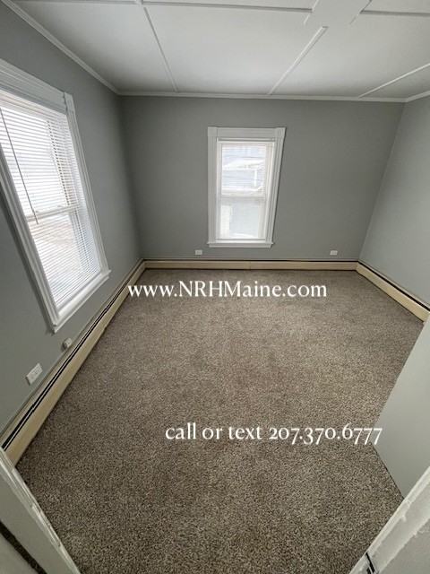 17 Skillings Ave, South Paris - Photo 2 of 8