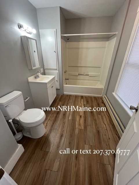 17 Skillings Ave, South Paris - Photo 6 of 8