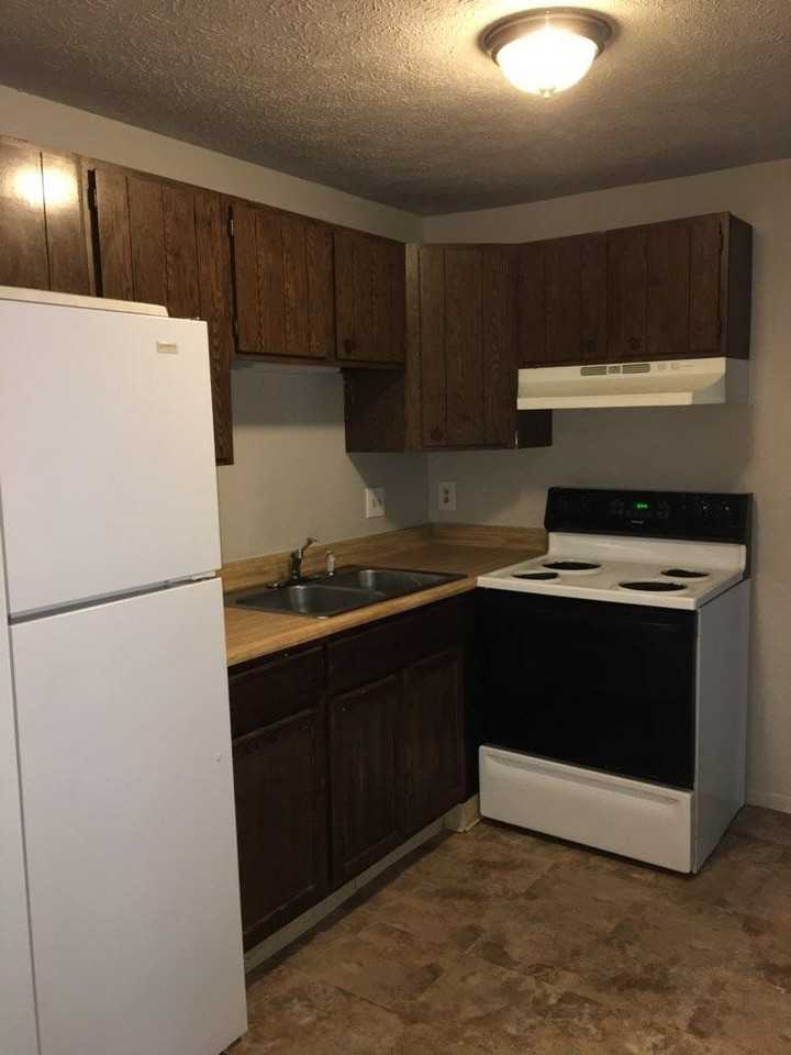 2838 Harrison Avenue - Photo 6 of 10