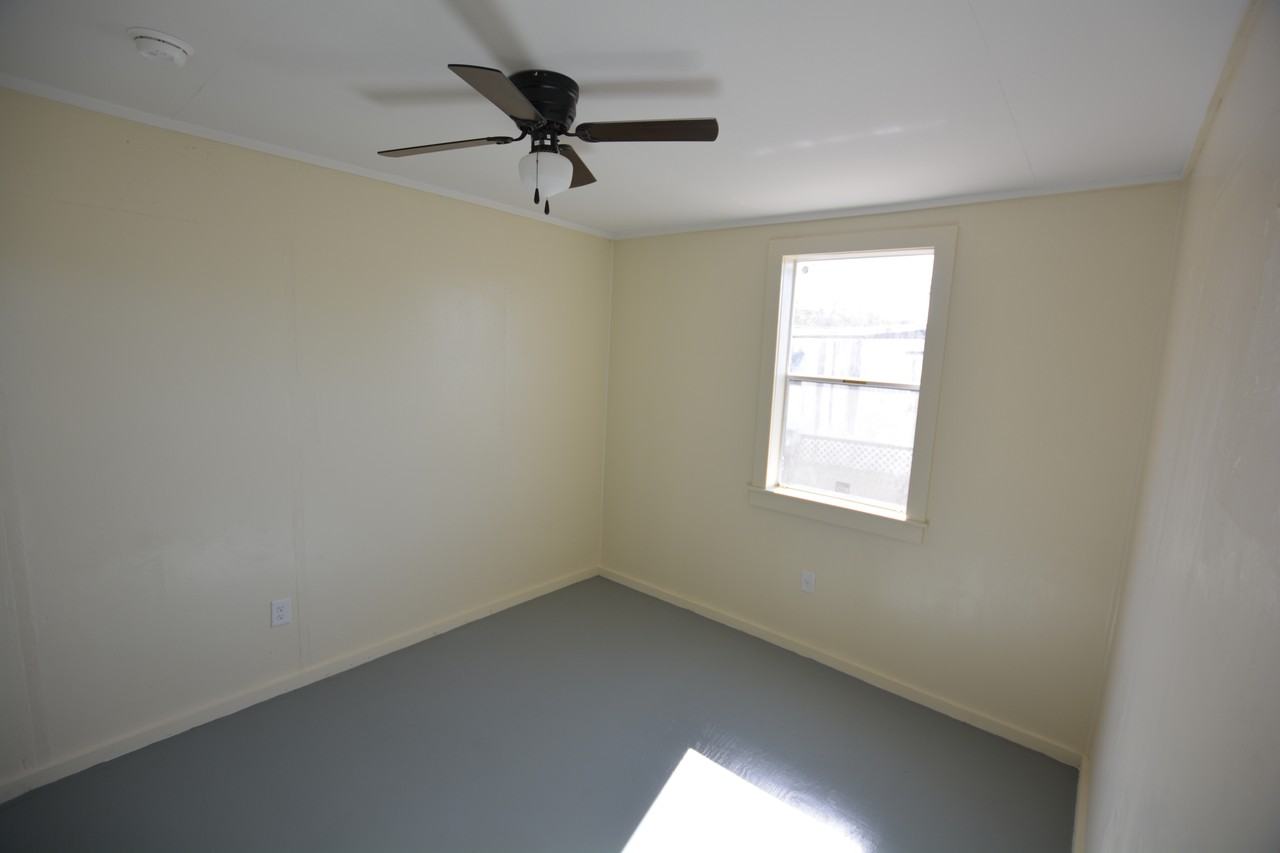 2726 Shamrock Drive - Photo 7 of 8