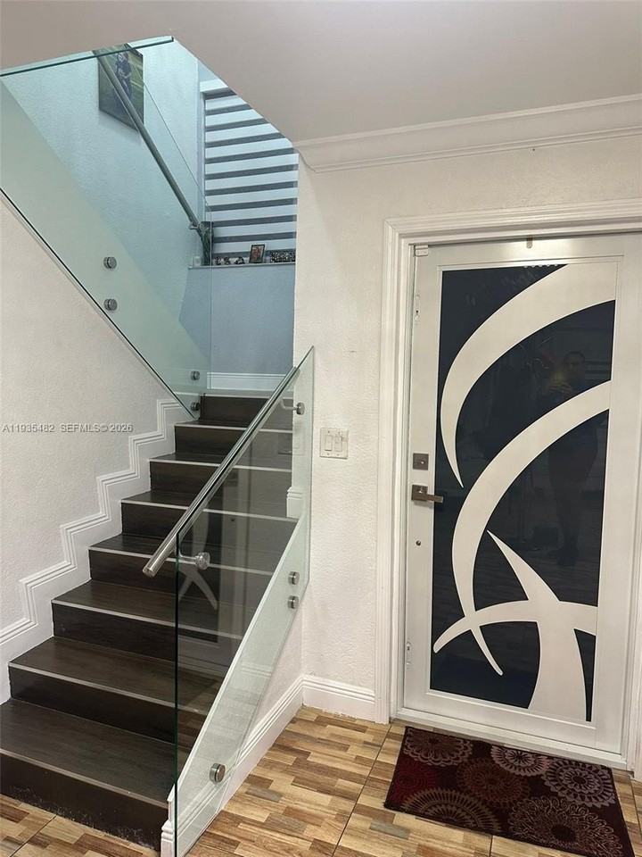 13854 Sw 67th Ter - Photo 2 of 42