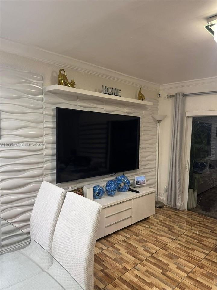 13854 Sw 67th Ter - Photo 5 of 42