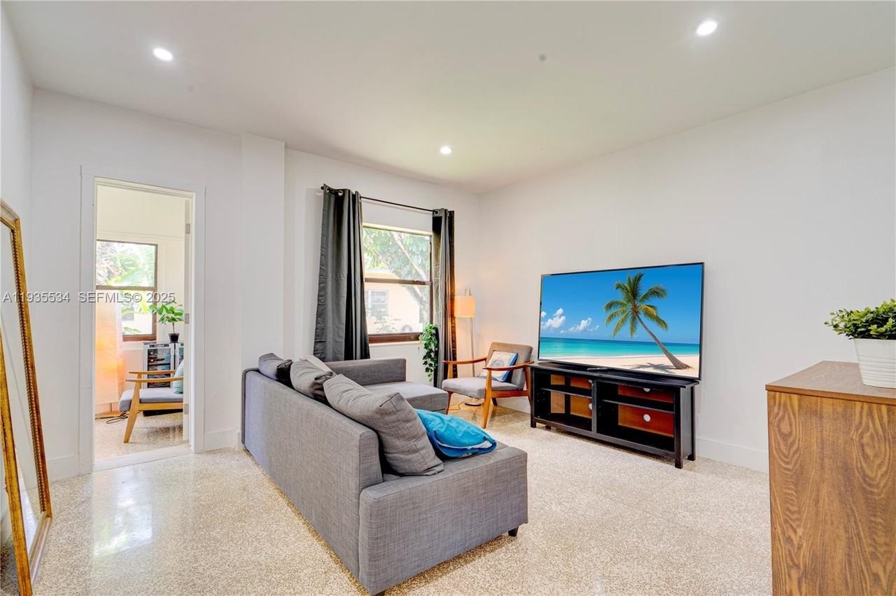 234 Ne 111th St #1 - Photo 5 of 13