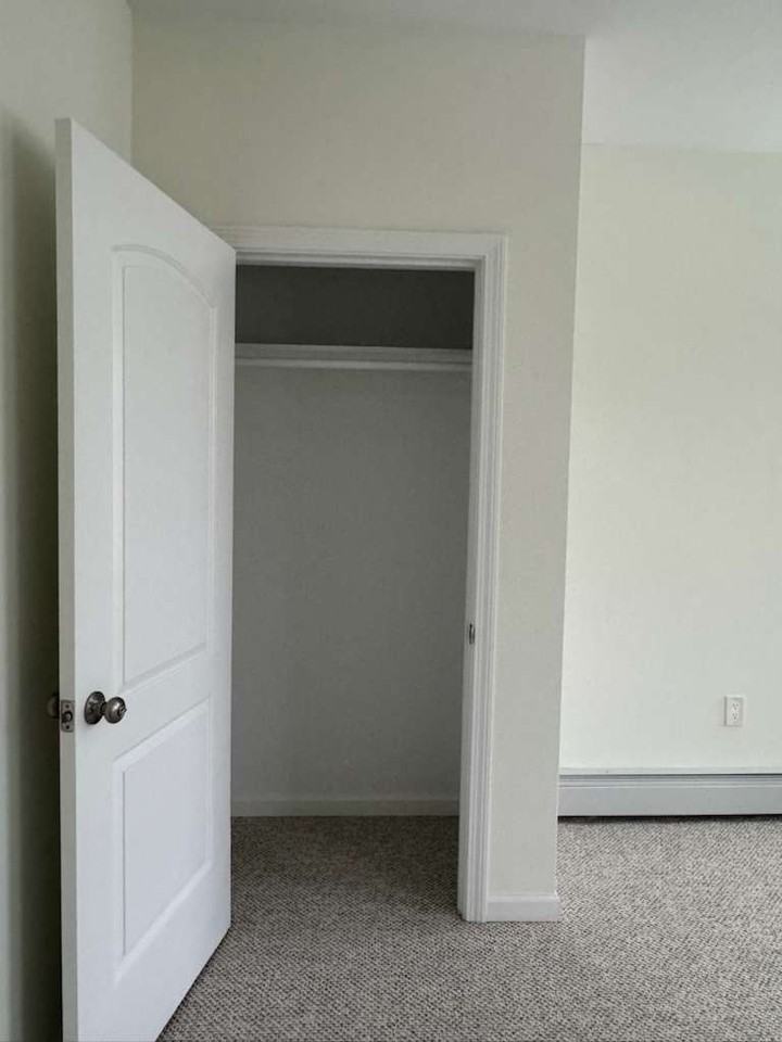 116 West Street - Photo 3 of 9