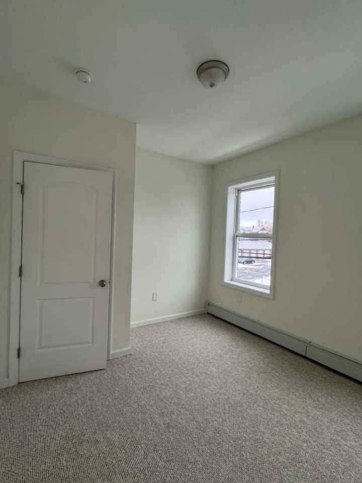 116 West Street - Photo 6 of 9