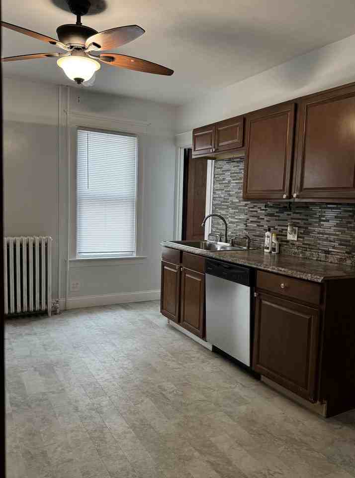 37 Mountford Street - Photo 5 of 13