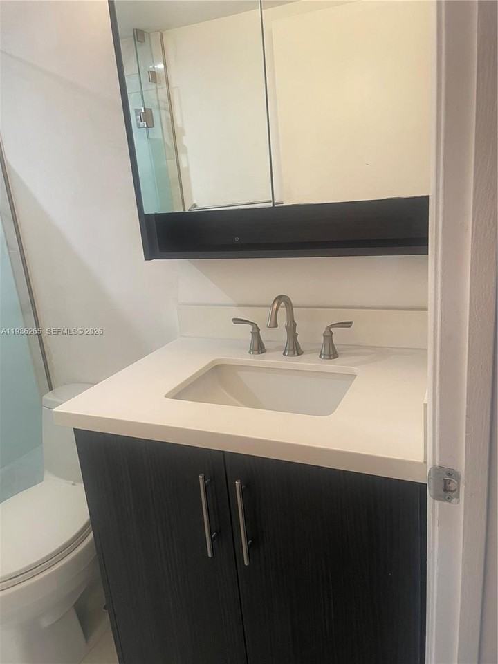 850 N Miami Ave #W409 - Photo 5 of 16