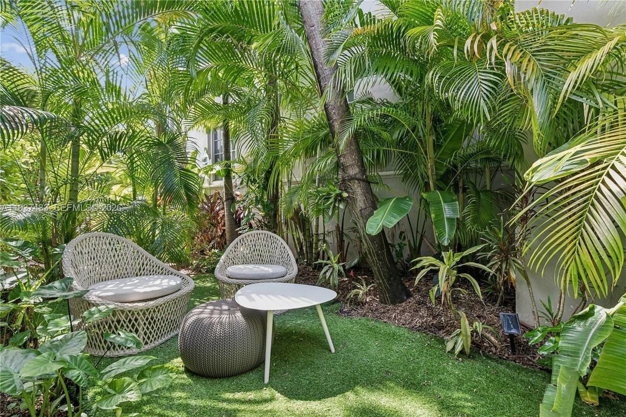 1231 15th Ter #5 - Photo 3 of 30