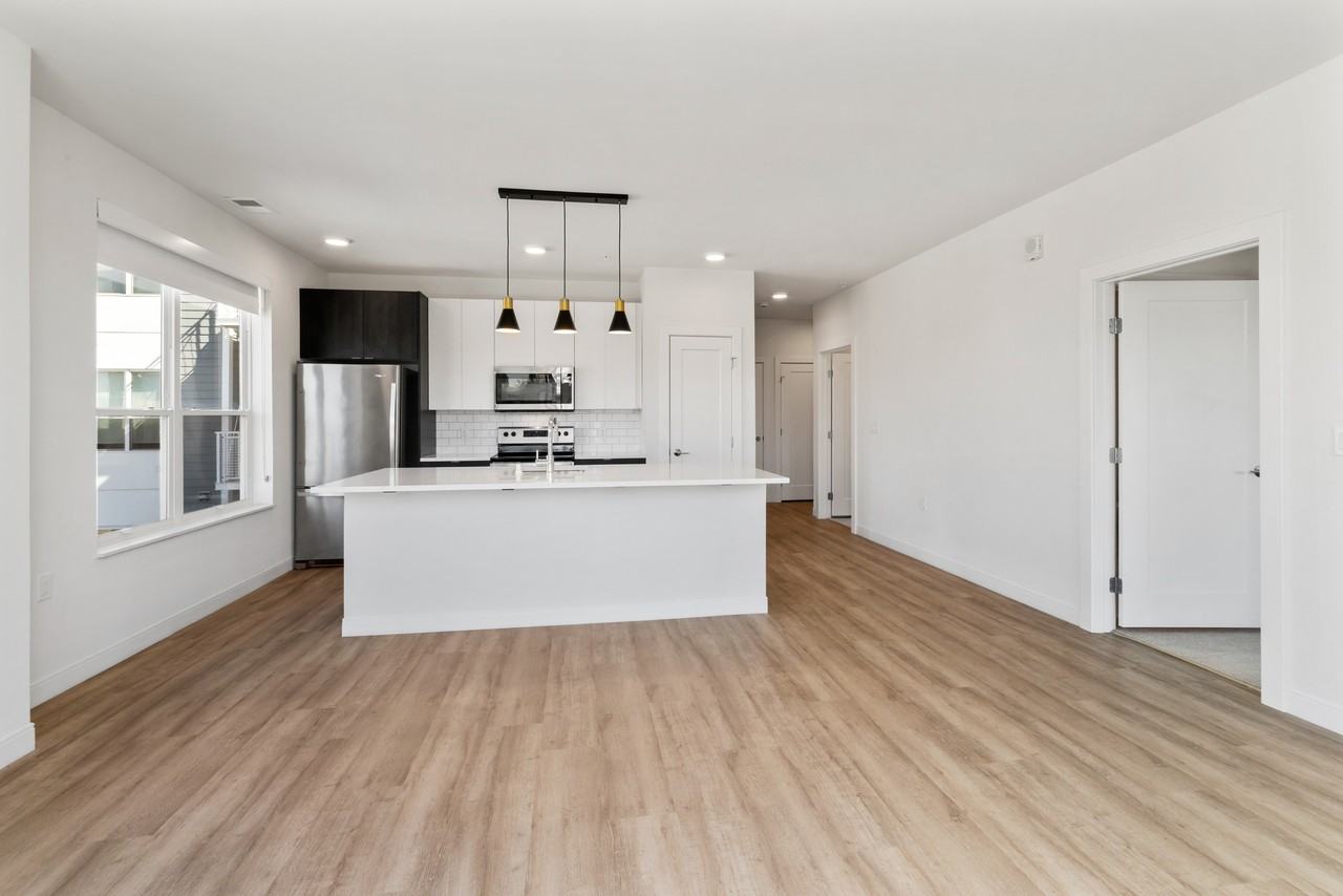 5945 6th Ave #407 - Photo 5 of 39