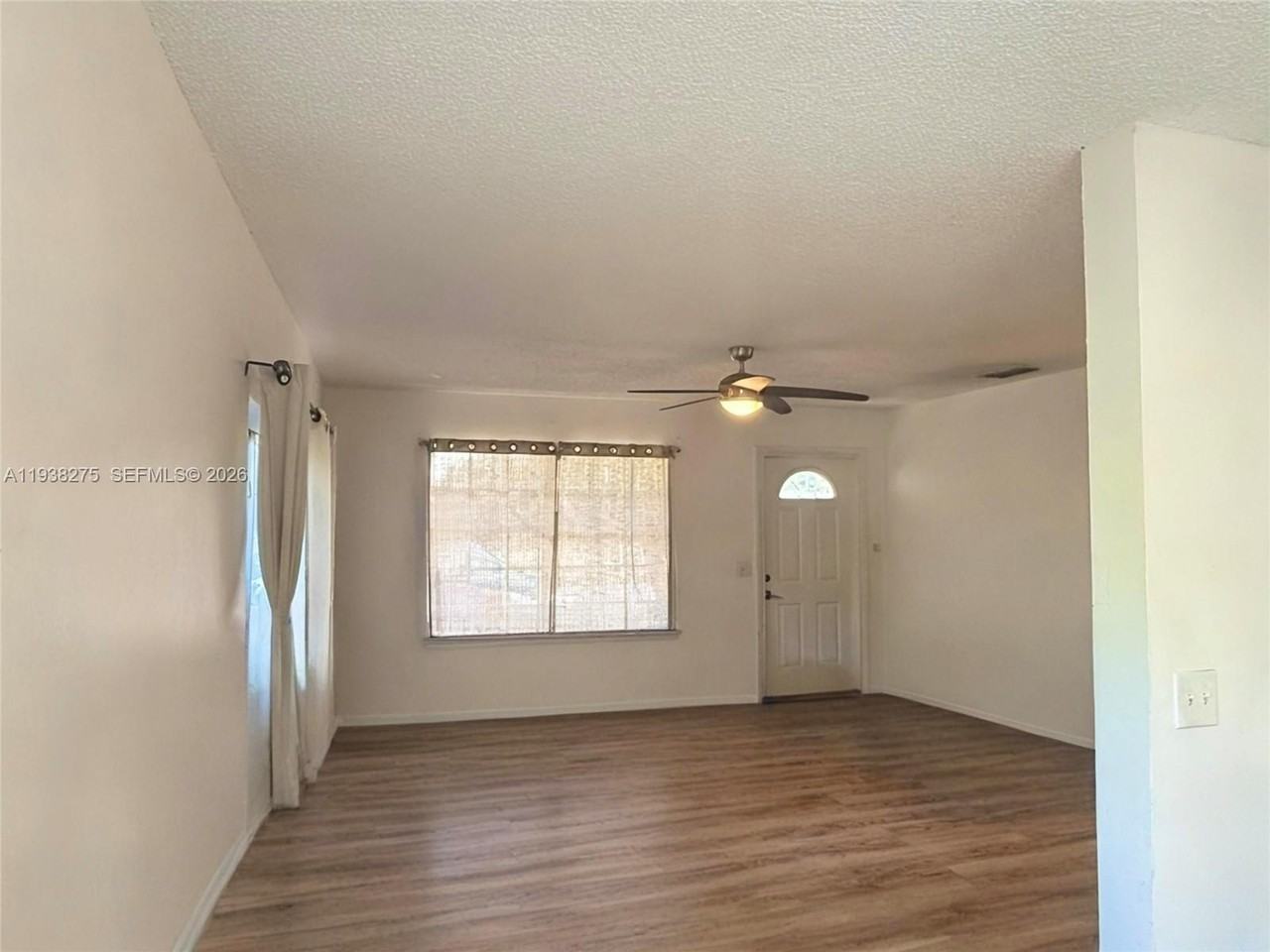 2671 Nw 87th Ln - Photo 3 of 10