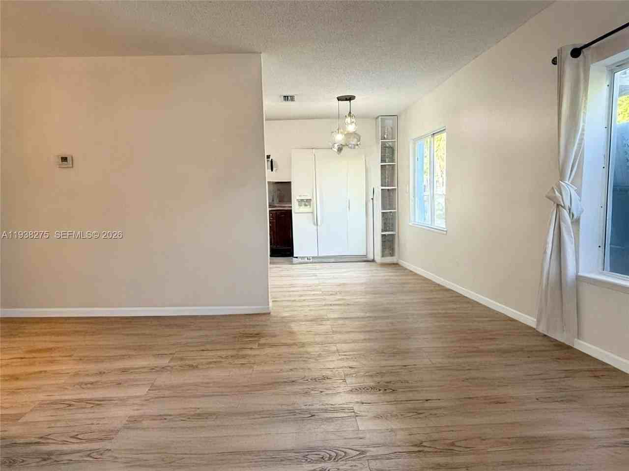 2671 Nw 87th Ln - Photo 4 of 10