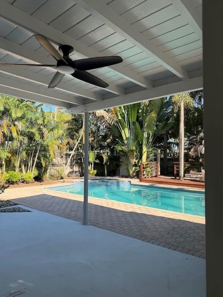 1811 N 40th Ave - Photo 7 of 18