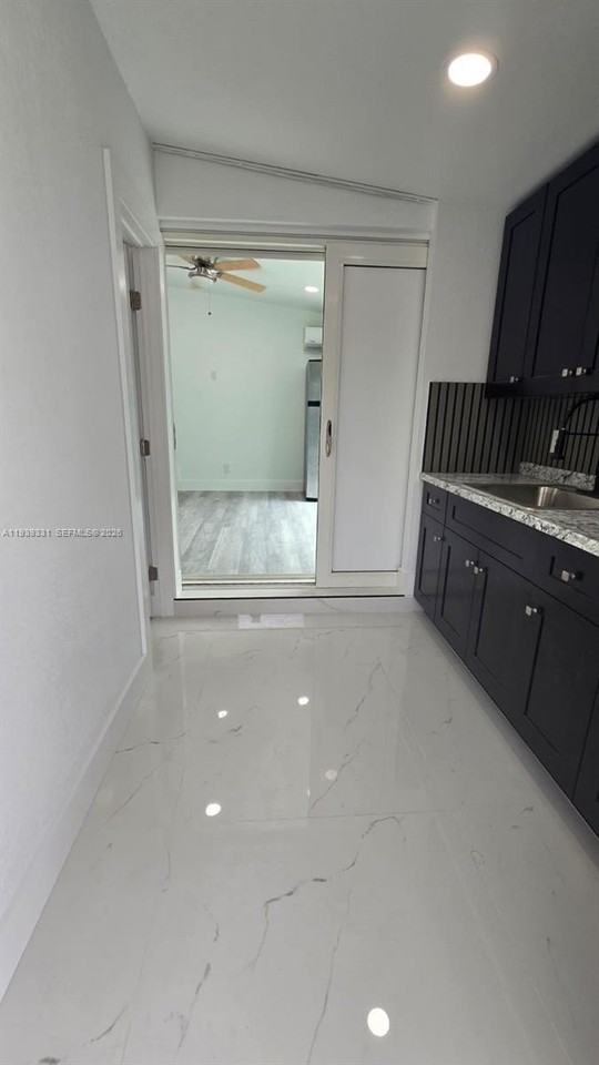 265 W 53rd Ter #2 - Photo 6 of 22