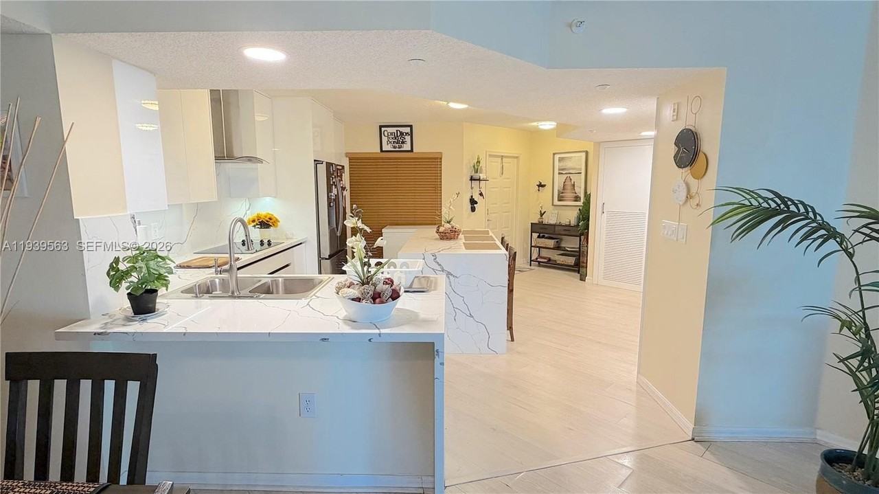 9539 Weldon Cir #F207 - Photo 7 of 26