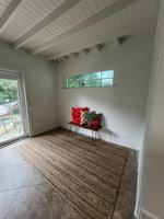 featured image of 1110 Ne 119th St #0