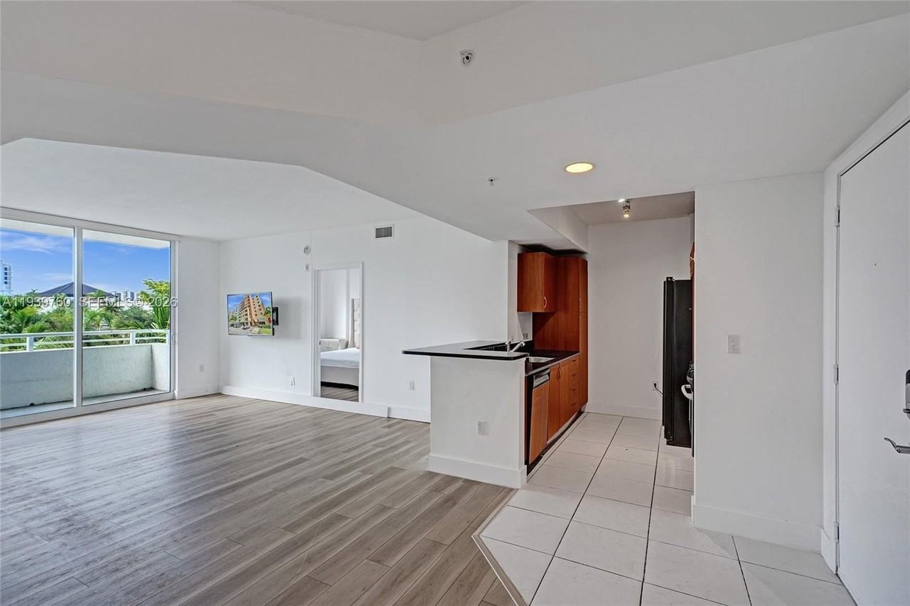 2600 Ne 187th St #202 - Photo 7 of 50