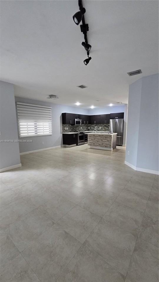 10320 Nw 70th Ter #10320 - Photo 5 of 24