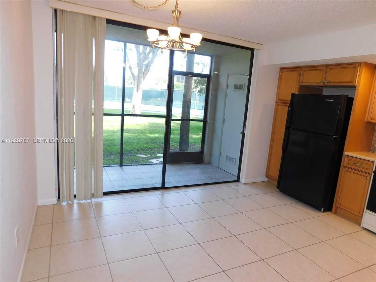 8015 Sw 107th Ave #111 - Photo 4 of 22