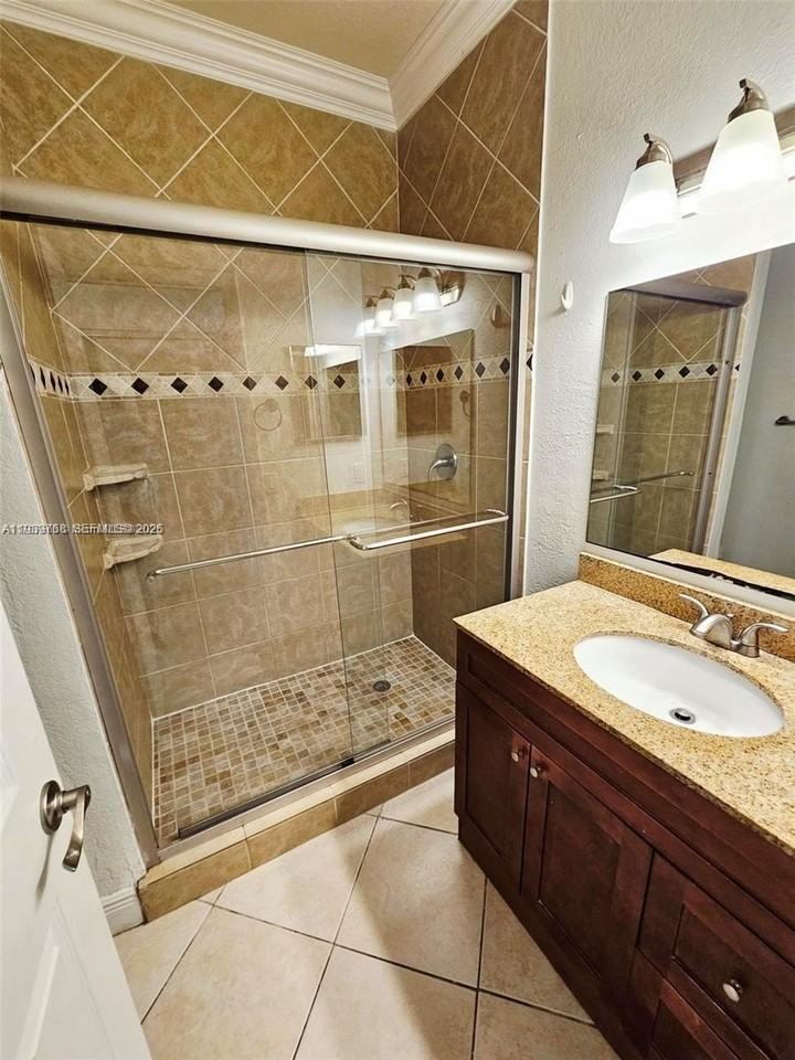 2151 Nw 96th Ter #15L - Photo 6 of 13