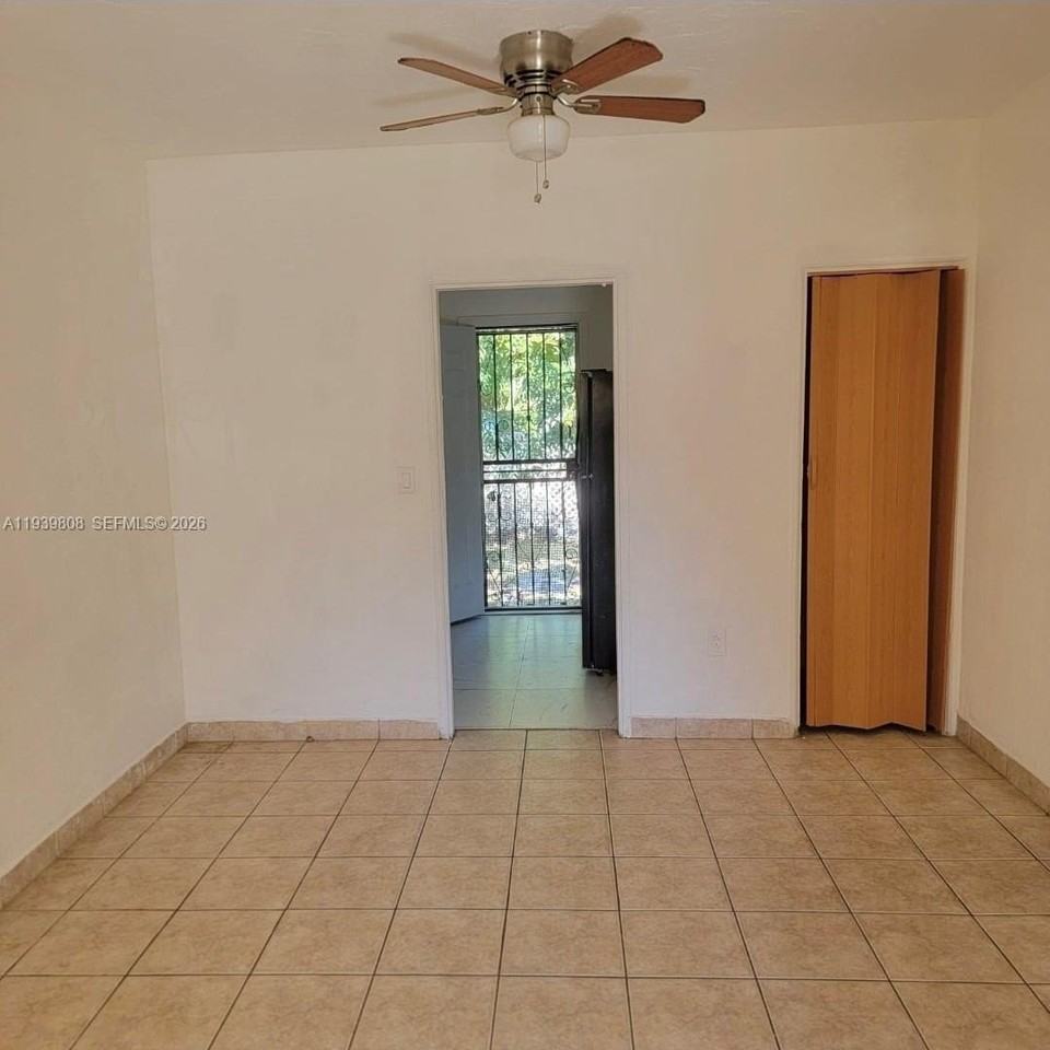 63 Nw 68th Ter #63 - Photo 2 of 5