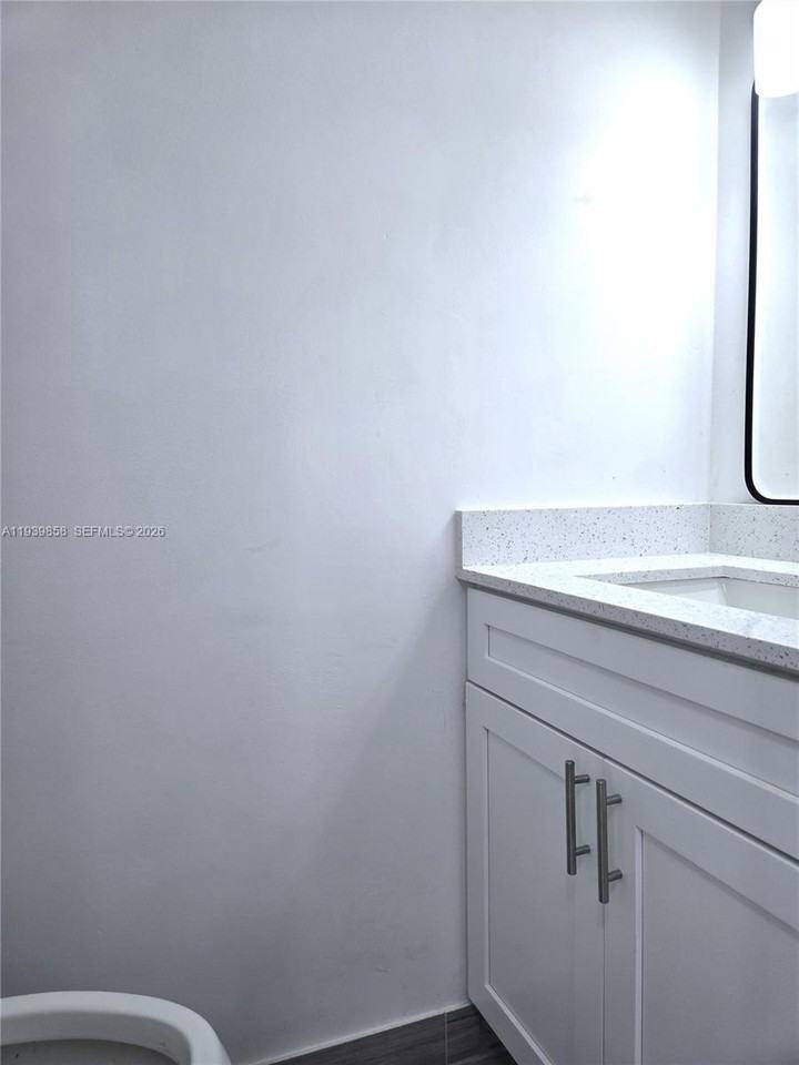 1100 Sw 104th Ct #E203 - Photo 4 of 16