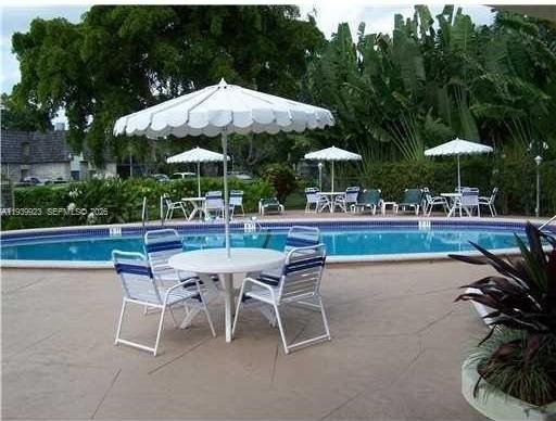 3115 Oakland Shores Dr #E207