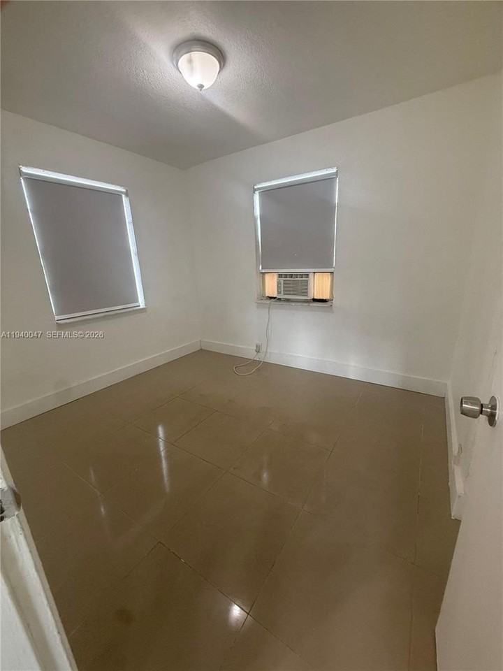 1987 Nw 155th St #0 - Photo 4 of 10