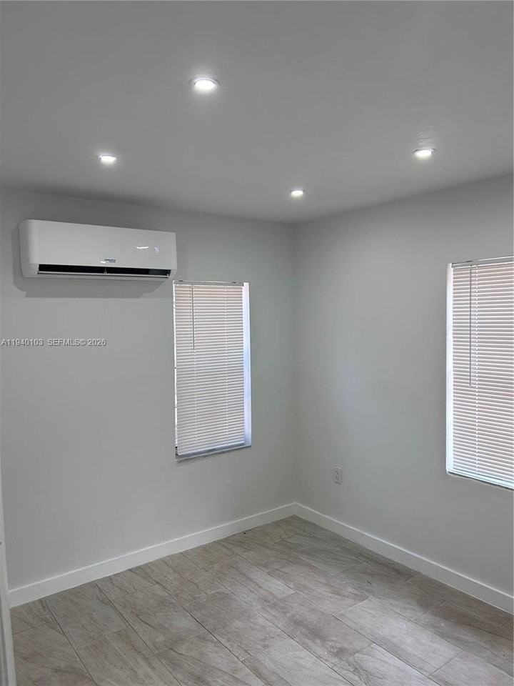 9301 Nw 4th Ave #5 - Photo 3 of 10