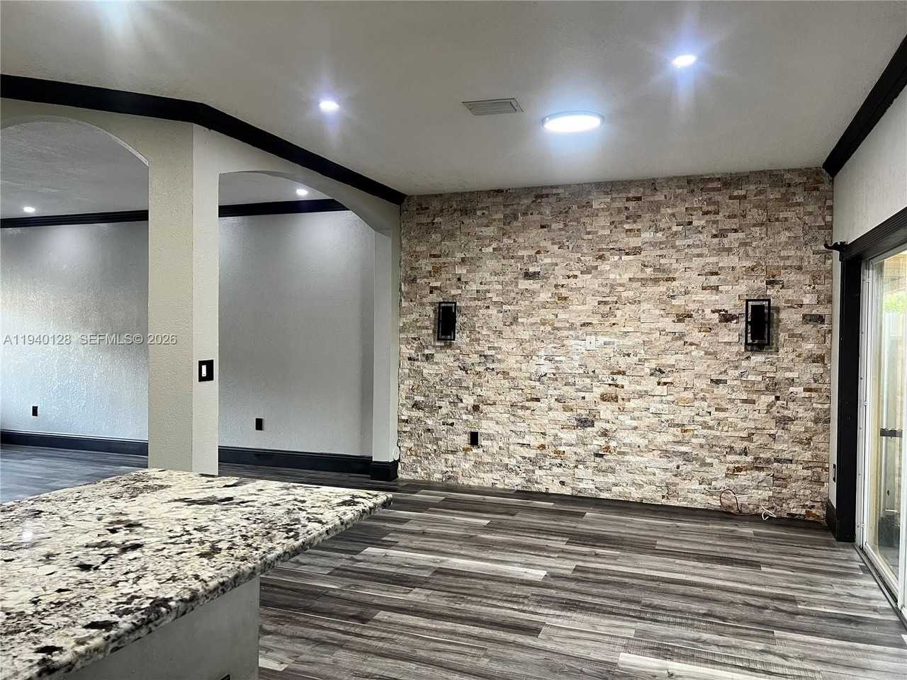 10244 Sw 20th St #10244 - Photo 4 of 11