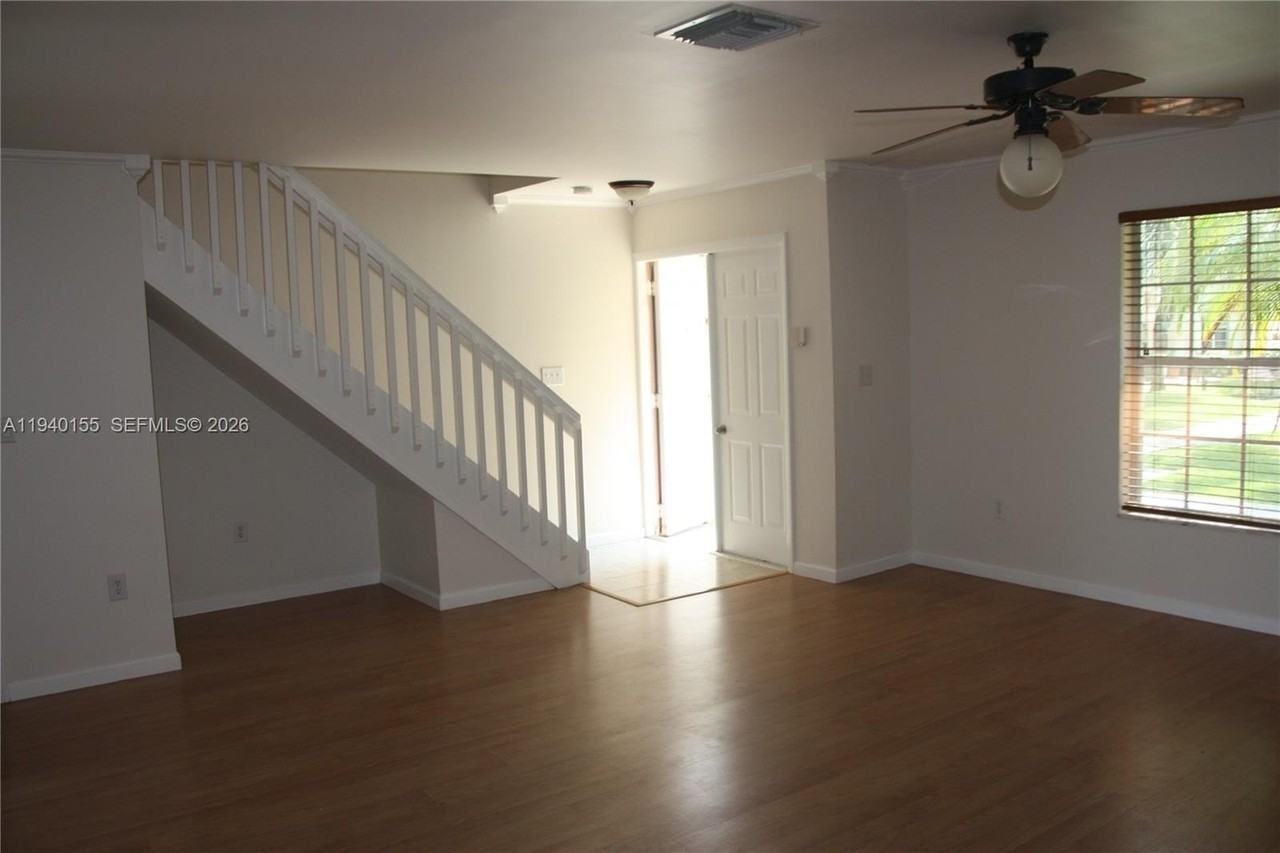 615 Nw 109th Ave #615 - Photo 7 of 23