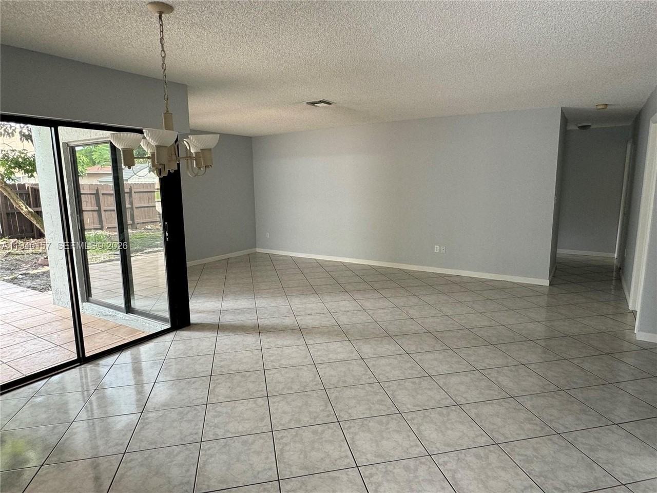 11301 Sw 156th St - Photo 3 of 10