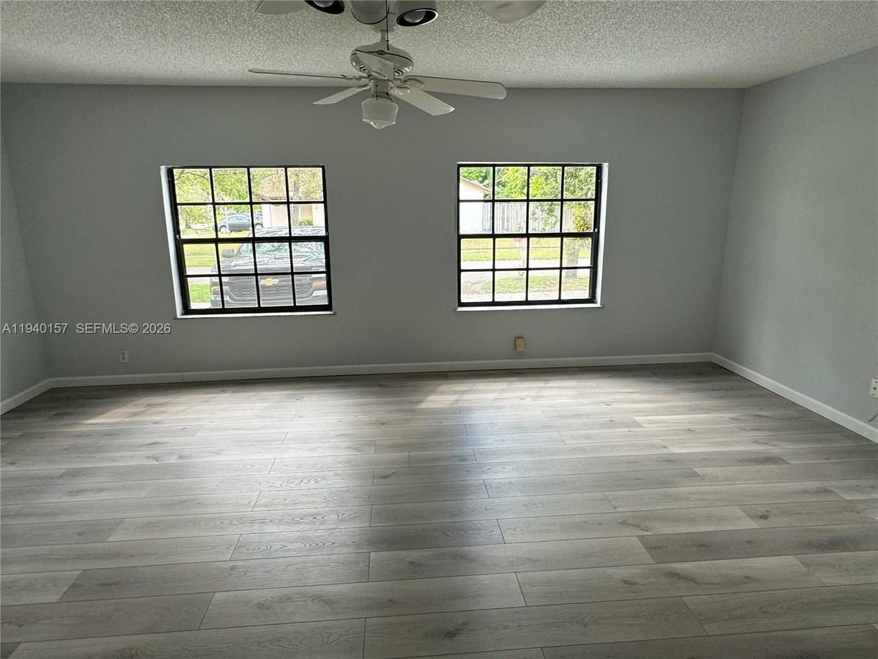 11301 Sw 156th St - Photo 5 of 10