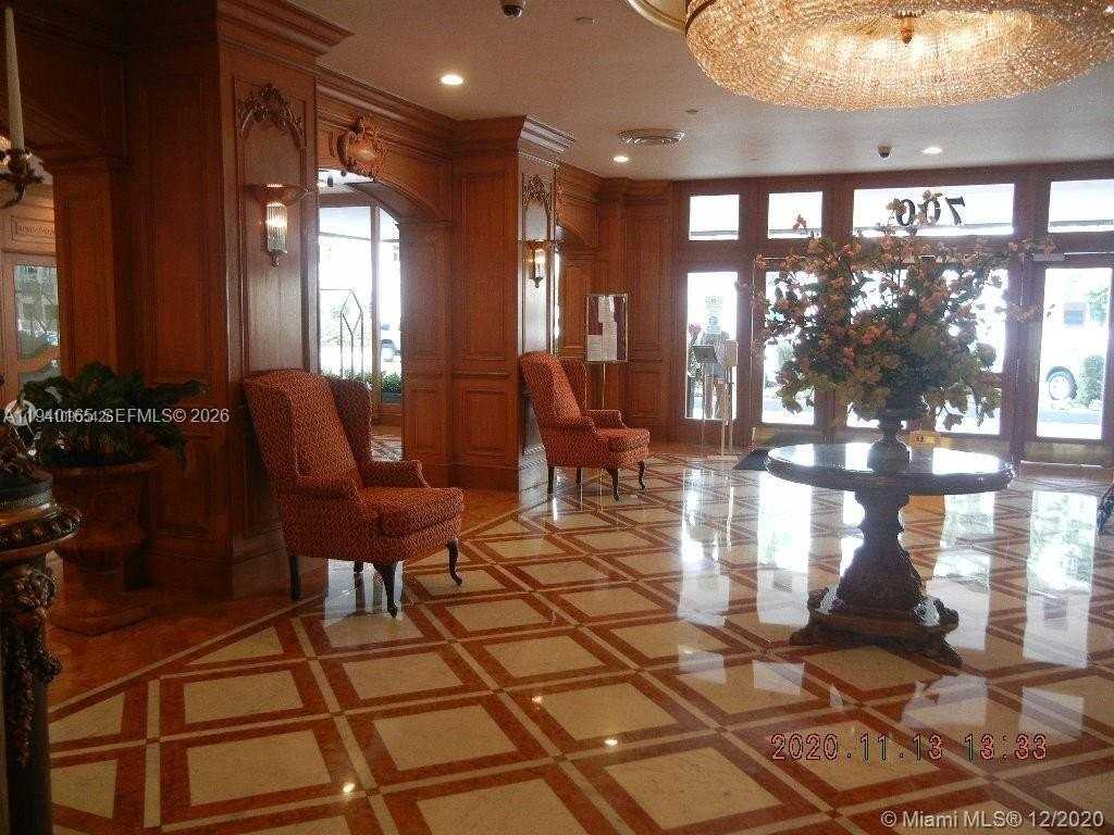 700 Biltmore Way #318 - Photo 3 of 9