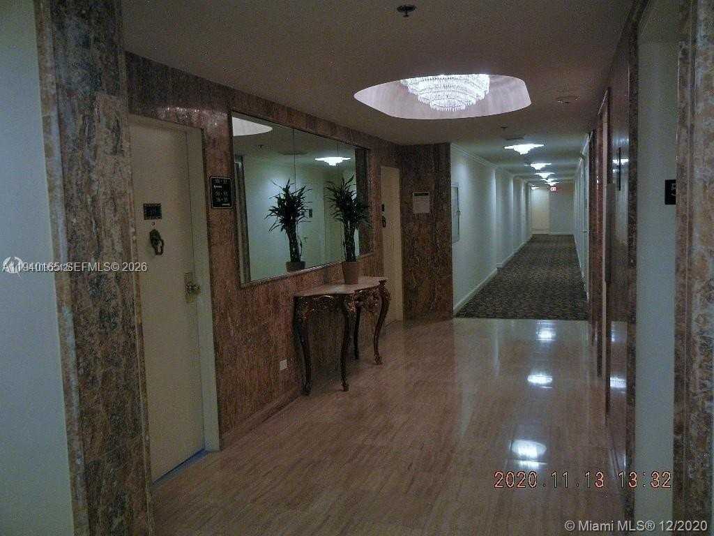 700 Biltmore Way #318 - Photo 4 of 9