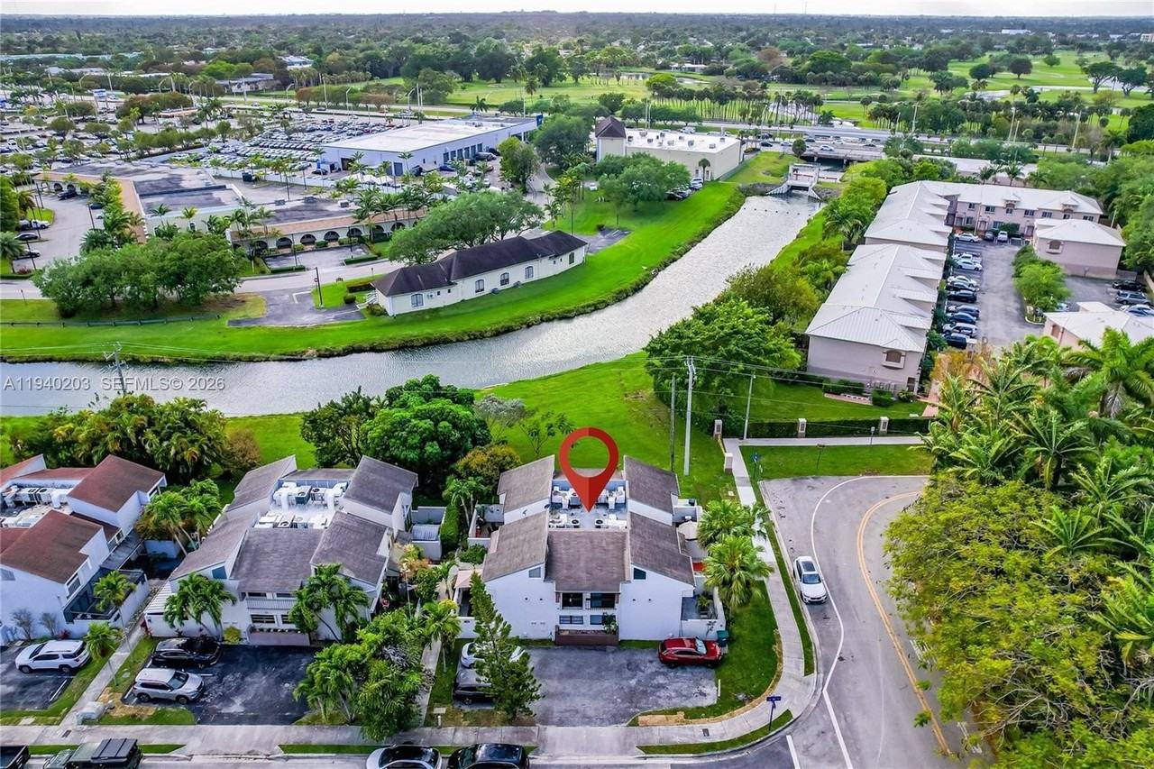 15804 Sw 91st Ct #D - Photo 5 of 25