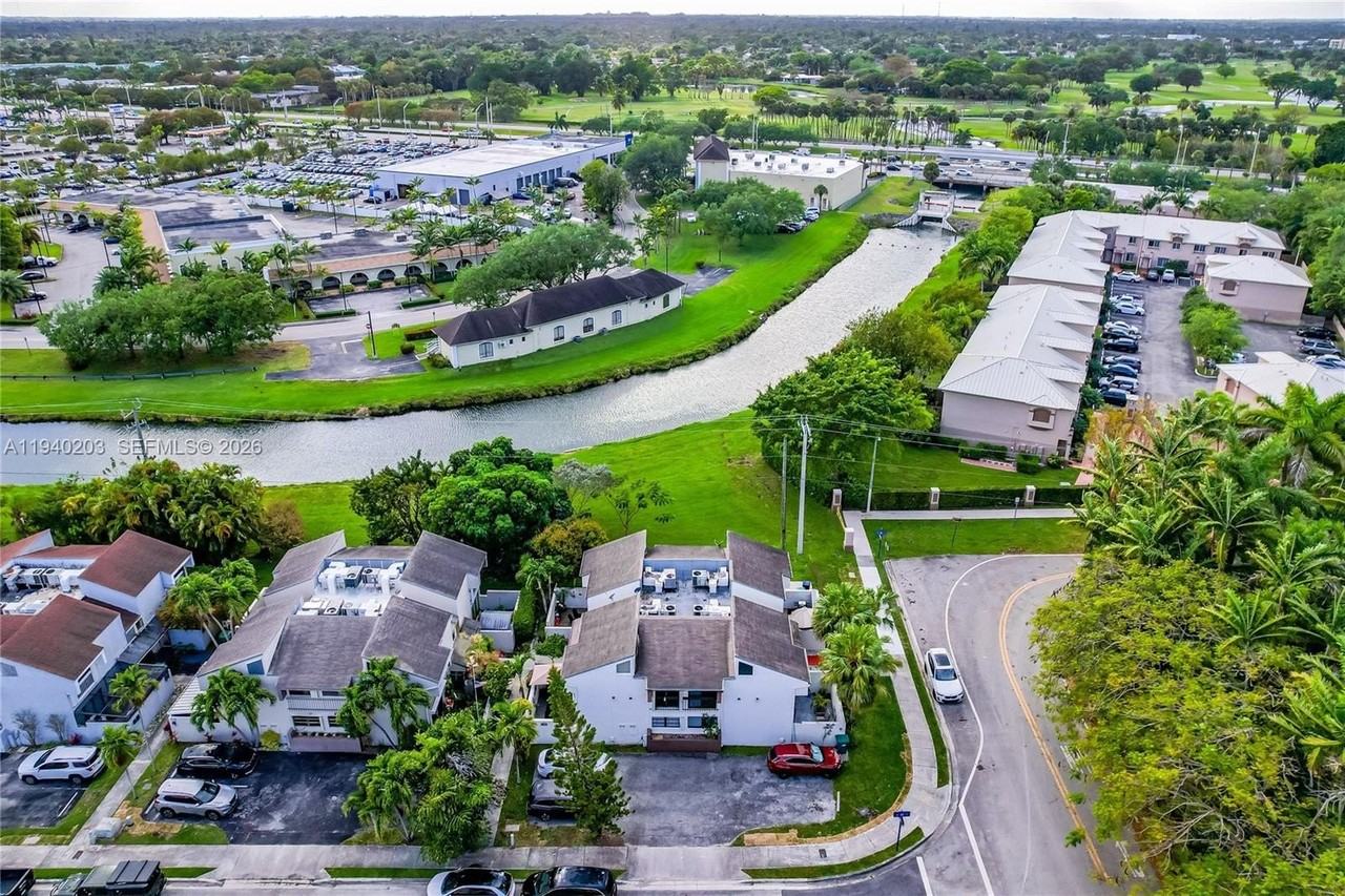 15804 Sw 91st Ct #D - Photo 6 of 25