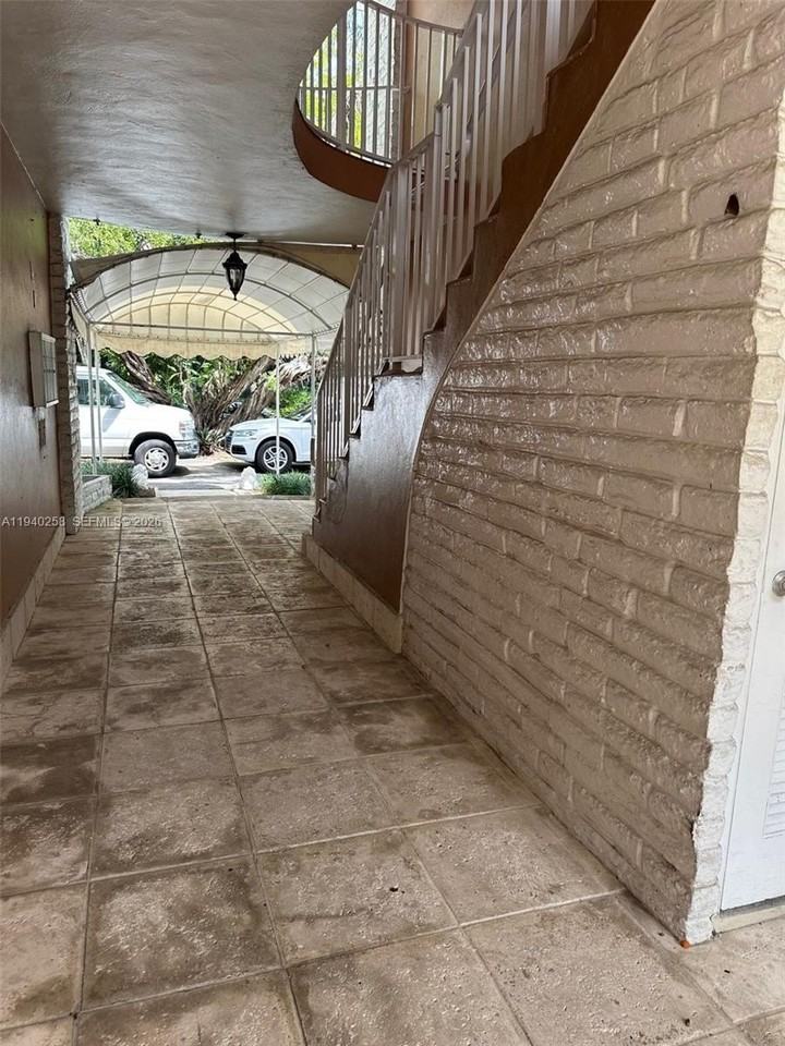 60 Park Dr #B - Photo 4 of 50