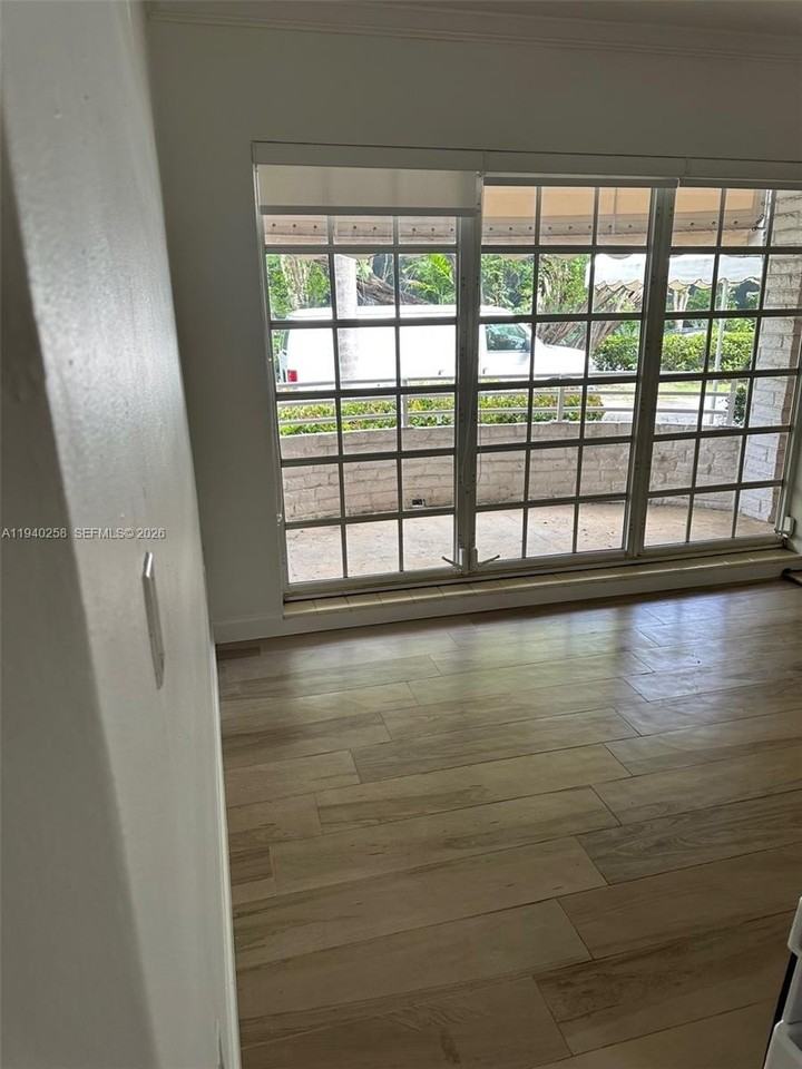 60 Park Dr #B - Photo 6 of 50