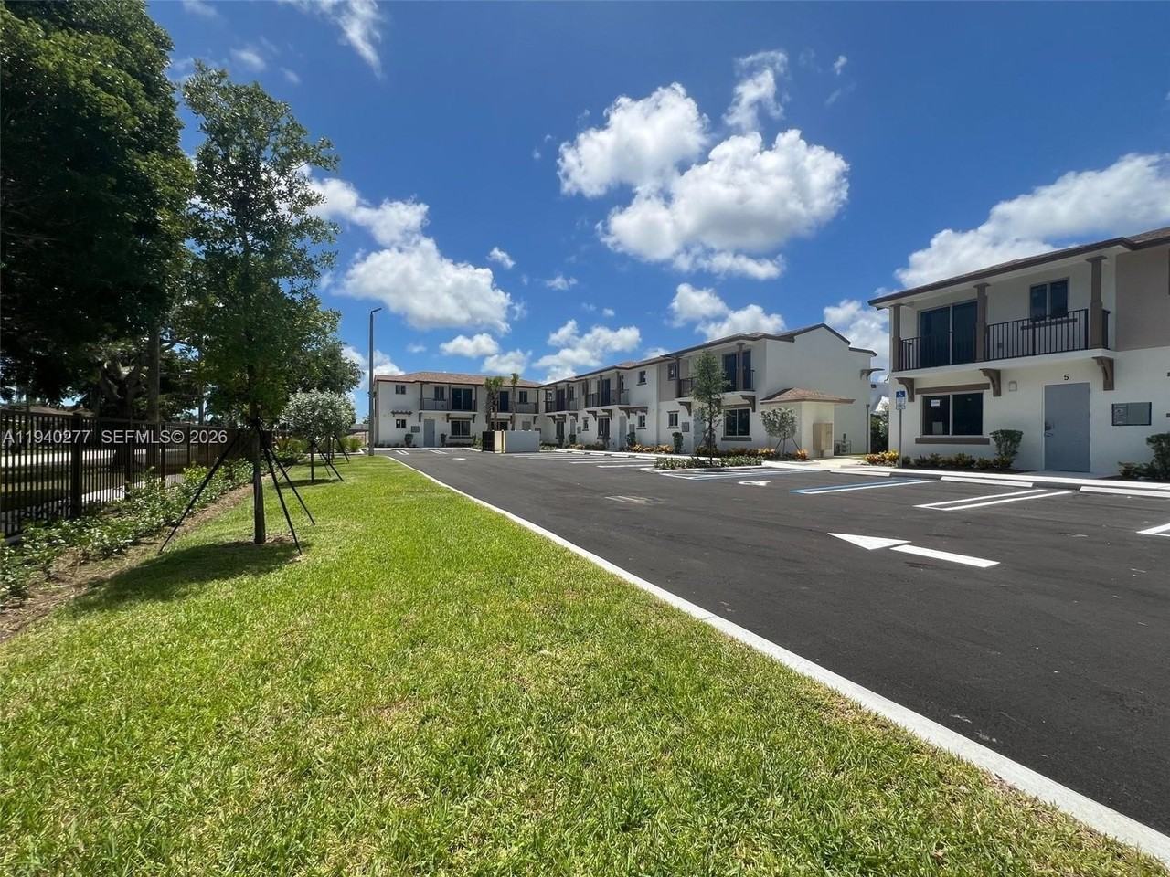 199 N Redland Rd #A10 - Photo 3 of 15