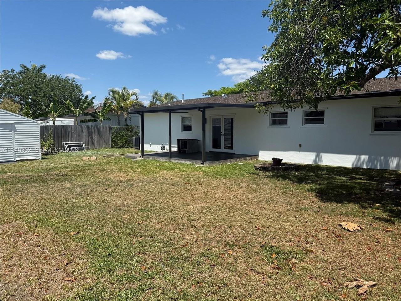 11004 Sw 154th Ter - Photo 4 of 24