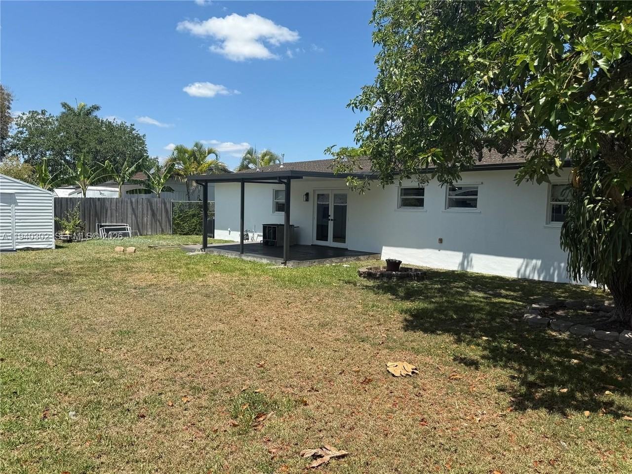 11004 Sw 154th Ter - Photo 5 of 24