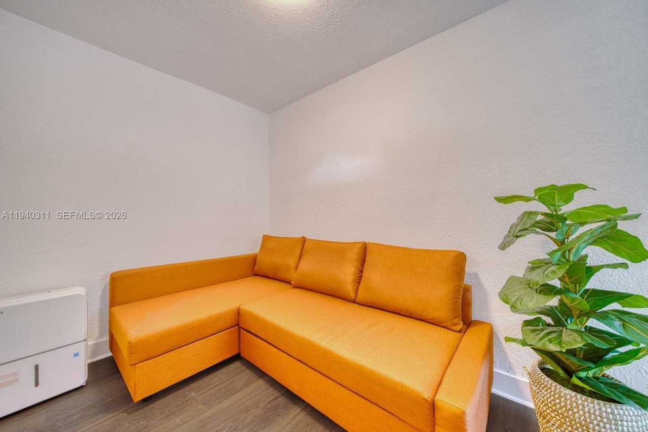 2741 Sw 67th Ave #1 - Photo 2 of 24