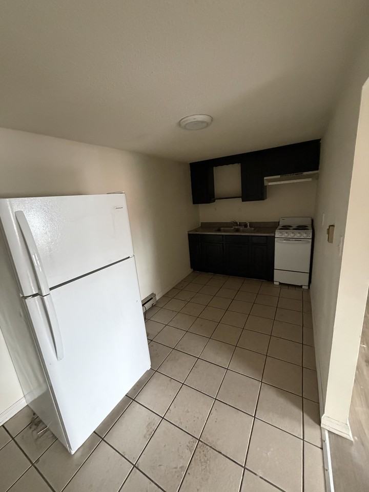 111 E 6th Ave  Apt 9 G - Photo 2 of 7