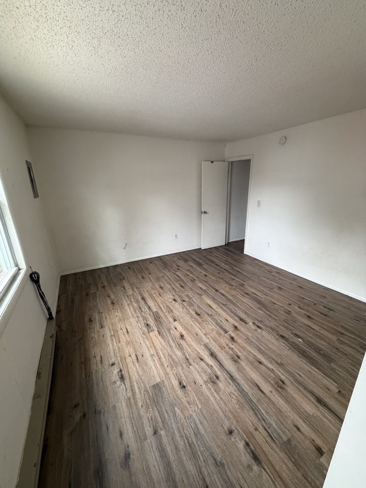 200 S Marshall St 310  Galaxy - Photo 6 of 8