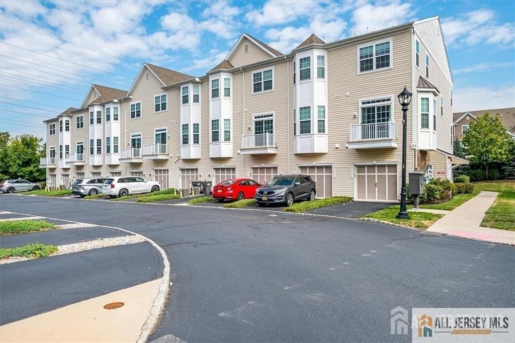 1515 Hudson Cir - Photo 6 of 16