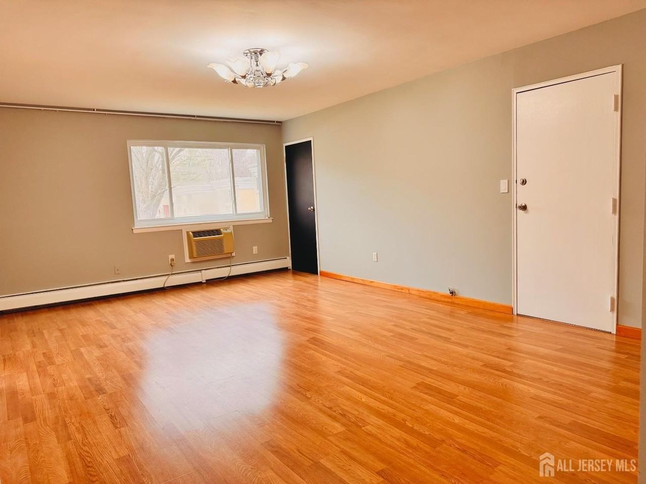 20 Lake Ave #2B - Photo 4 of 16